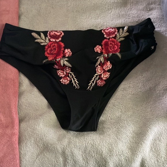 NWOT 3X SWIM SET - Picture 5 of 5